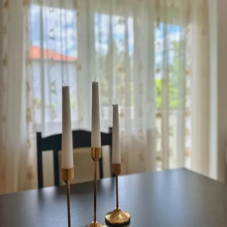 Апартаменты Spacious Near Diamond Mall, Free Parking