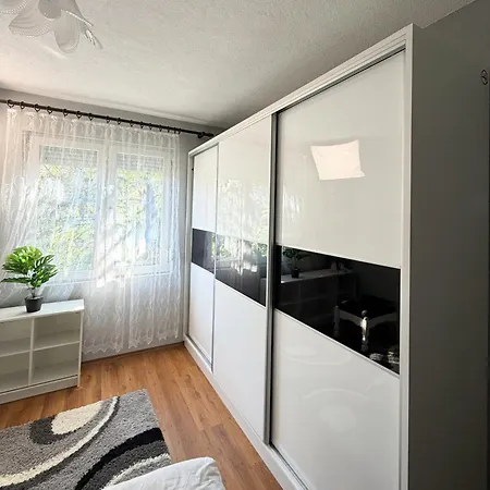 Spacious Near Diamond Mall, Free Parking Апартаменты Скопье